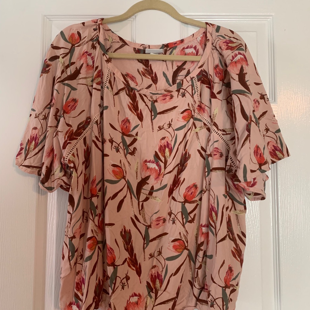 Floral Float Top